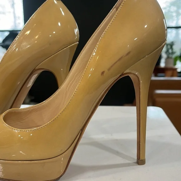 Jimmy Choo’s - Picture 3 of 6